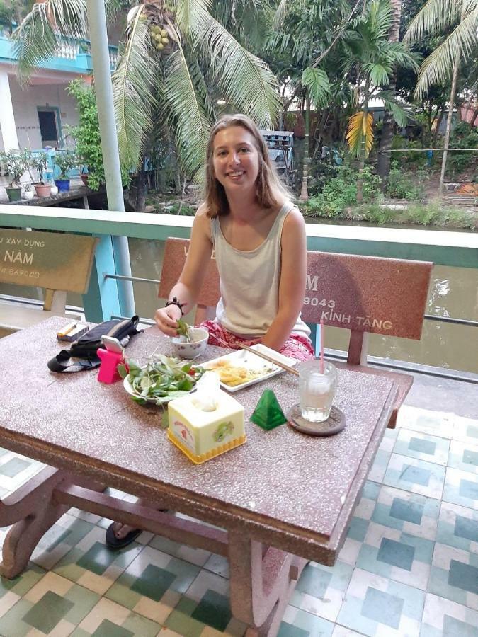 Khach San 20 Hotel Chau Doc Buitenkant foto